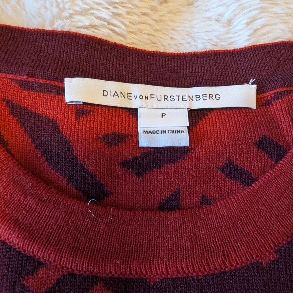 Diane Von Furstenberg Retail: $348US Red and Black Patterned Long Sleeve Dress - Picture 5 of 5